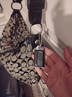 Women's Authentic Coach bag pre-owned  Nice condition