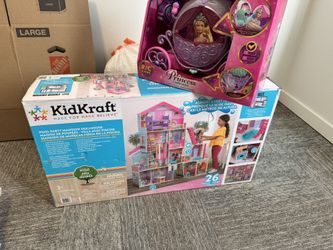 Unopened Dollhouse + RV Princess Carriage