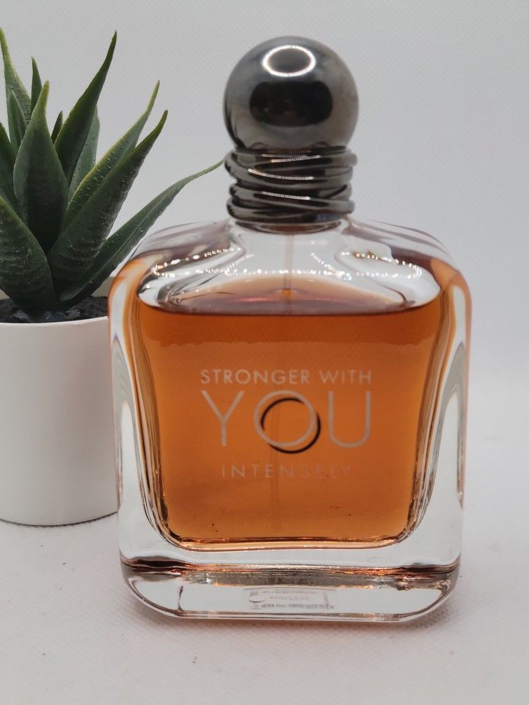 ARMANI
Emporio Armani Stronger With You Intensely Eau de Parfum
3.4 ,fl USED