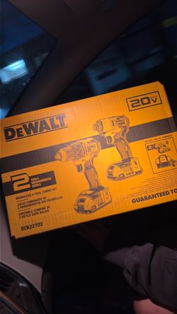 DEWALT 20V Brushless 2-Tool Combo Kit DCK227D2