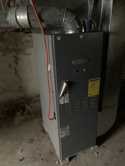 Heater and hot water tank