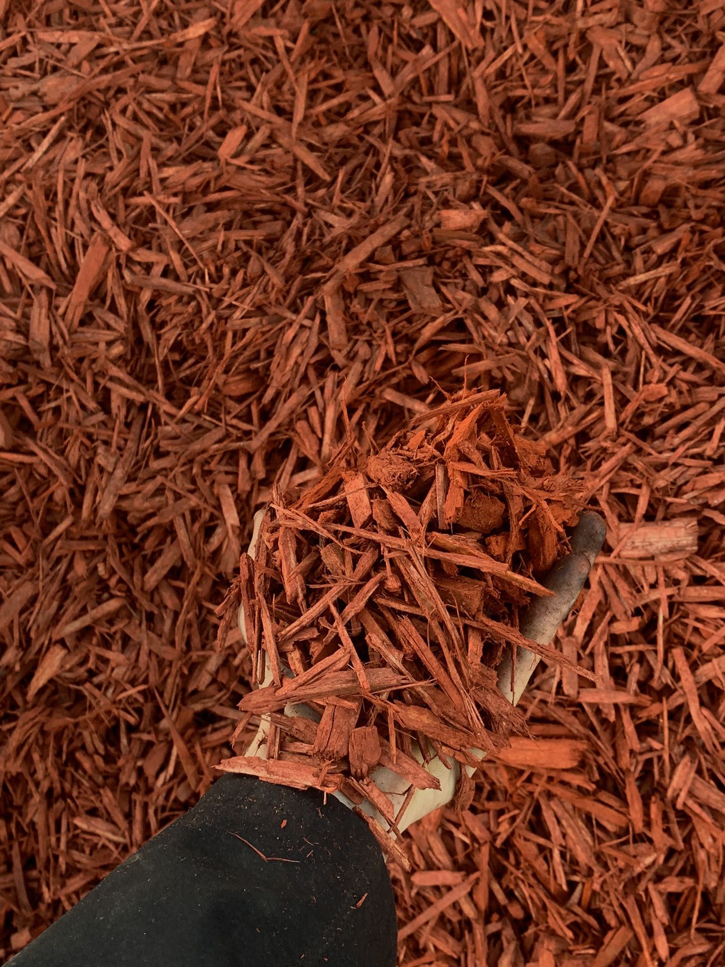 2” Red Mulch (colored)