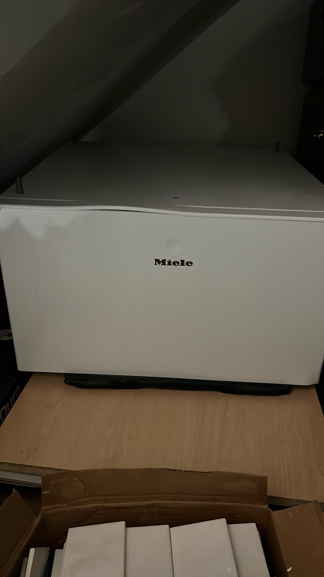 Miele Pedestal