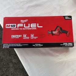 Milwaukee M18 FUEL 18V Lithium-Ion Brushless Cordless HACKZALL Reciprocating Saw (Tool-Only)