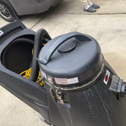Buffer & Wet/Dry Vacuum Combo