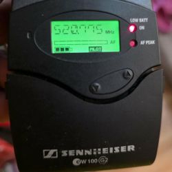 Wireless  Microphone.        Hablo Español Microfono  Inhalambrico