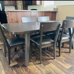Dining set