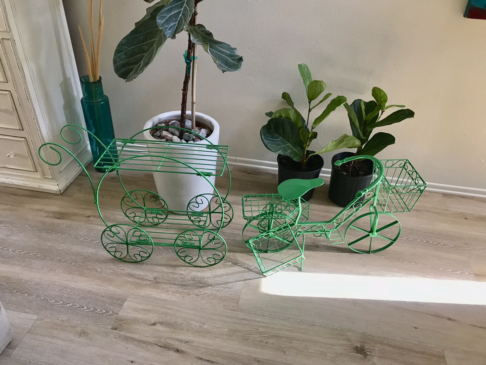 Vintage Hand Painted Plant Holder 