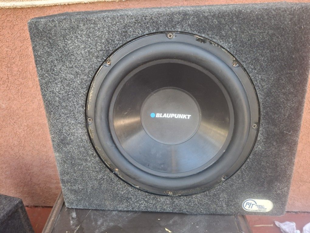ONE SPEAKER UNA BOSINA 12 INCHES GOOD CONDICIÓN ABLO ESPAÑOL