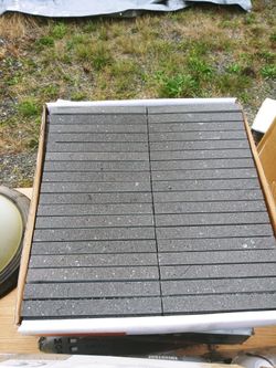20 Sq Ft Granite Tile