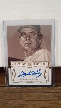 Gaylord Perry signature card 18/40