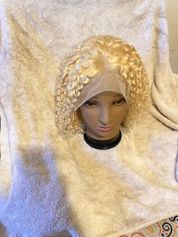 (New)10” Blonde wig