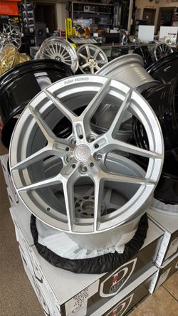 BRAND NEW 20” DEFY RIMS ! IN STOCK !
