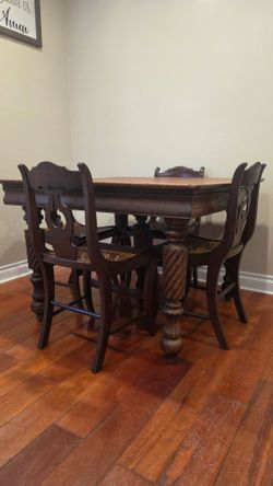 Dinner table for four