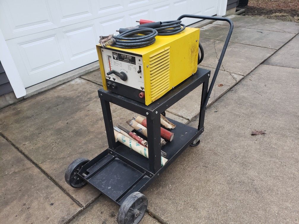 Chemetron 220V 1 Phase Arc Welder With Cart And