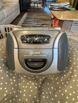 Vintage Portable GPX AM/FM Radio Cassette Recorder