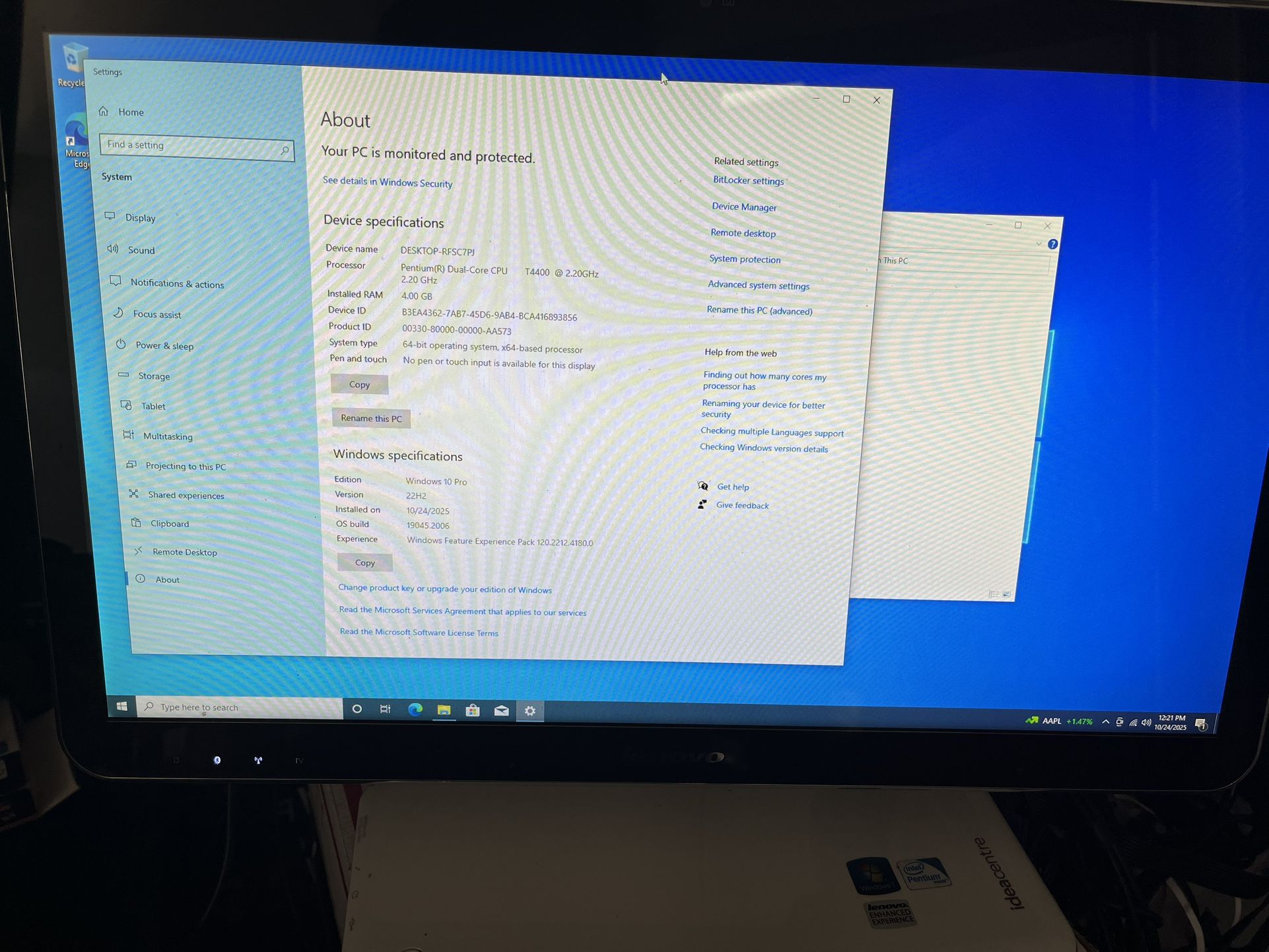 Lenovo IdeaCentre A300 21.5-inch All-In-One Desktop Computer Pentium Dual-Core T440 @ 2.20 4 GB RAM 250 GB HDD Win 10 Pro