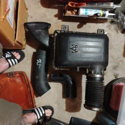 Dodge Ram 1500  K&N Cold Air Tube And Intake Filter Box 