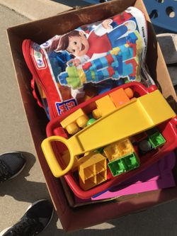 Toy box toddler LEGO’s