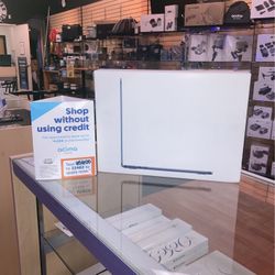 MacBook Air M3 13” 8gb Ram 256gb SSD 