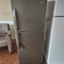 Stainless steel efficiency refrigerator