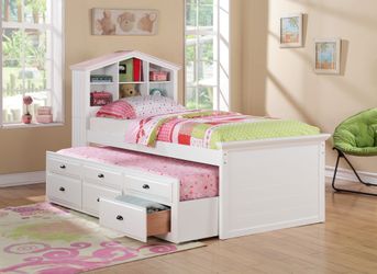 Frame Twin With Trundle White finish, Bookcase, Pink top Bookcase. New Especial price