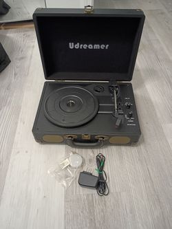 Record player w Bluetooth nails