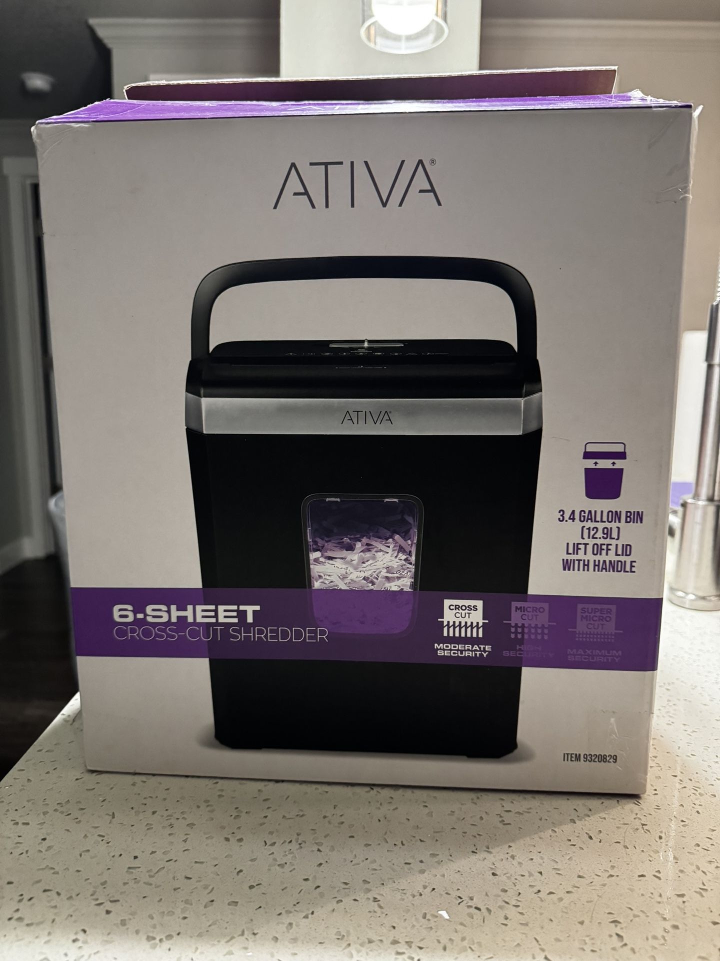 Document and Credit Card Shredder