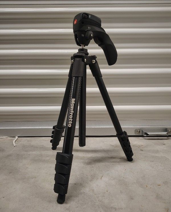 Tripod. $10.