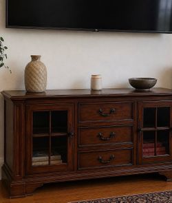 TV Stand/Dresser/Entry Table
