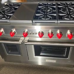Wolf 48" Gas Range, 6 Burners & Infrared Griddle, GR486G - $9,500 