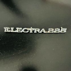 Buick Electra 225 emblem