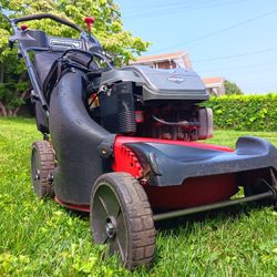 Snapper 21" Hi-Vac RWD Self-Propelled Lawn Mower