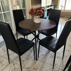 Dining Table Set 