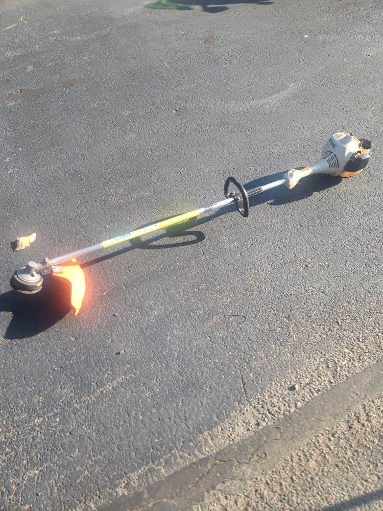 Stihl Fs-55c Straight Shaft Gas String Trimmer!