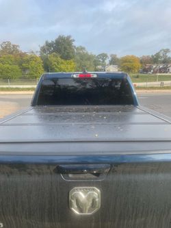 Hard Folding Undercover Ultra Flex for Ram Truck