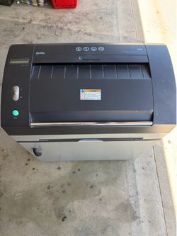 Royal 1610X Micro Cut Paper Shredder it works perfect