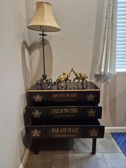 ESTATE  SALE  PEORIA  TODAY!!