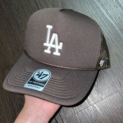 BROWN LA MLB HAT