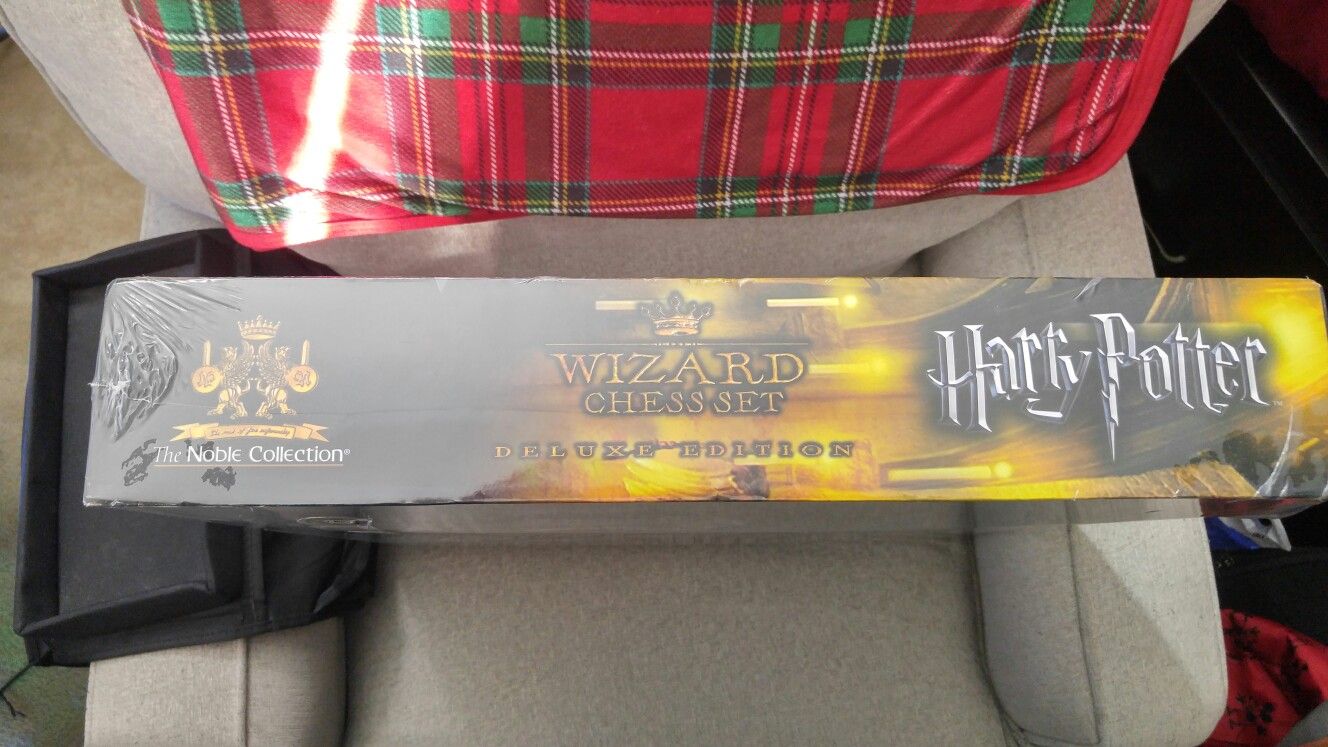 Harry Potter Deluxe Edition Chess Set