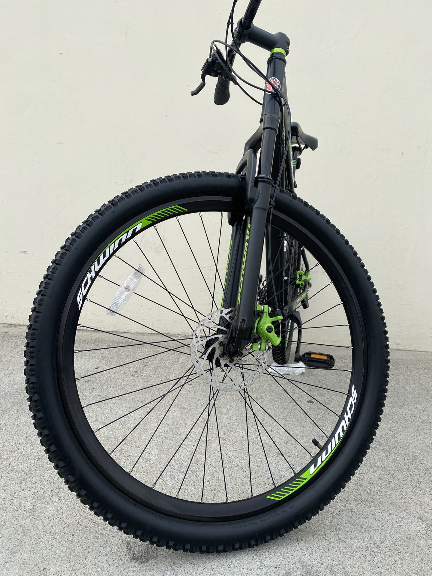 SCHWINN MOUNTAIN BIKE