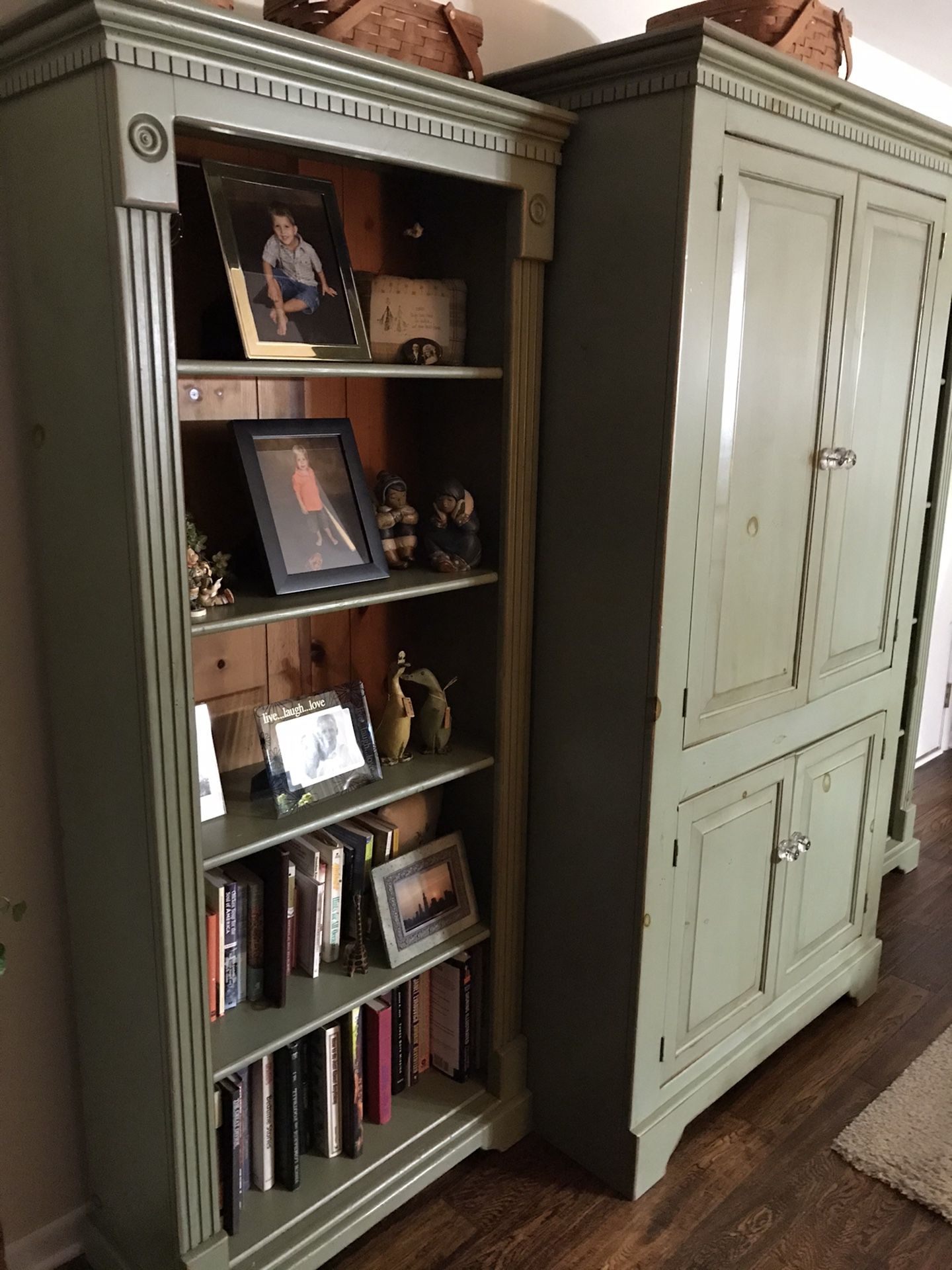 Armoire with 2 side bookshelves