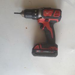 Milwaukee 18 V drill