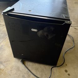 Mini Fridge 