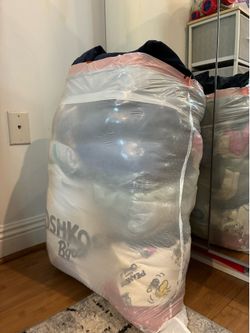 Women’s/ junior’s clothing