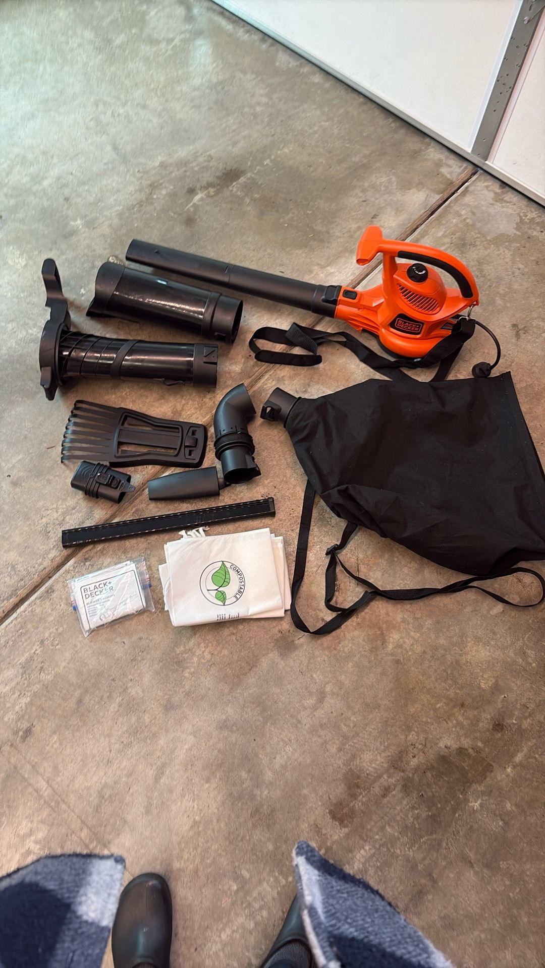 Black & Decker Mulcher + Blower + Vacuum