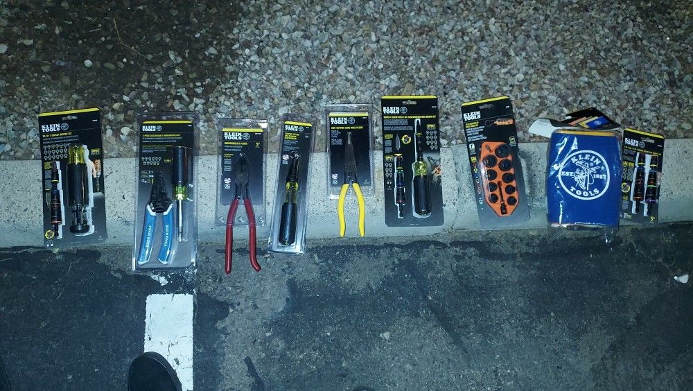 AMAZING DEAL KLEIN TOOL BUNDLE