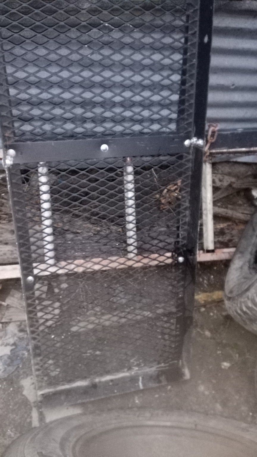 B Ack Bumper Metal Hitch Haul Rack.Excellent Condition. e