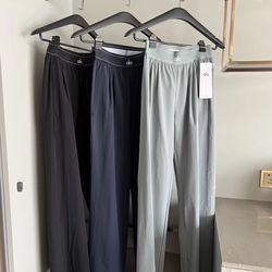 Alo yoga trousers