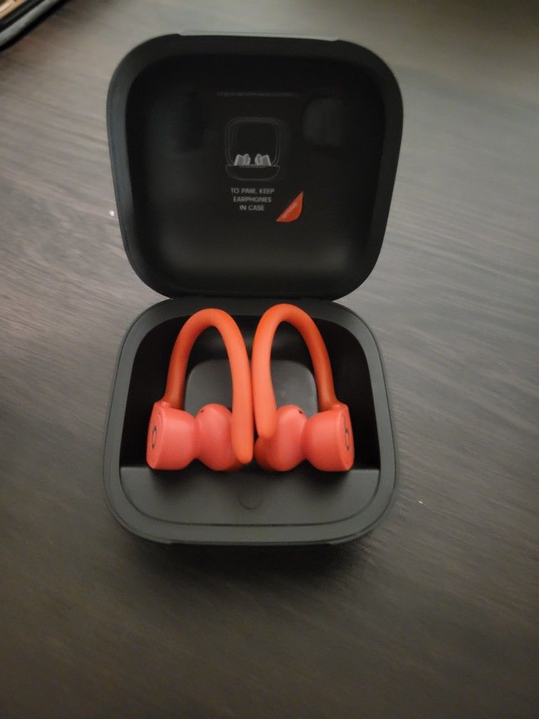 Apple Beats by Dr. Dre Powerbeats Pro
Totally Wireless Earphones - Orange